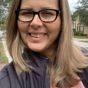 Meet your Posher, Stephanie